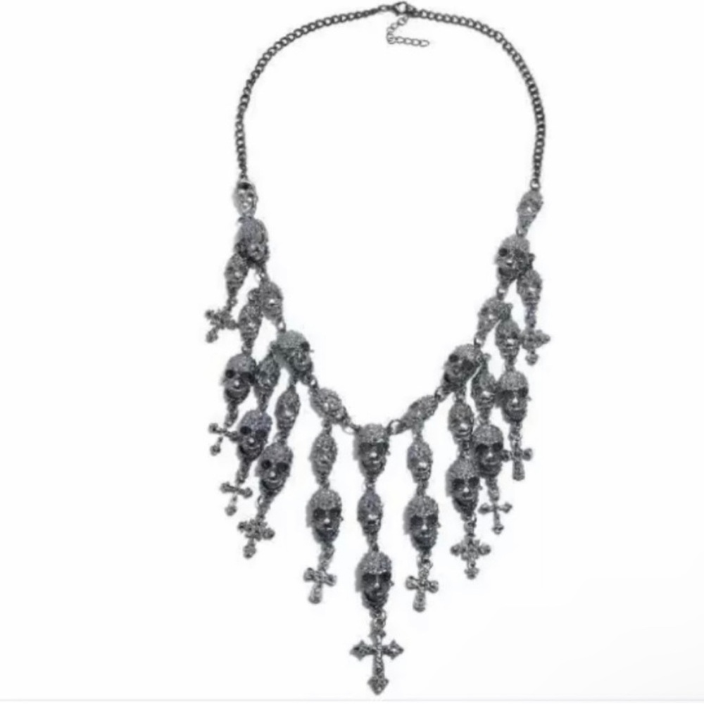 BETSEY JOHNSON SKULL CROSS TASSEL CHAIN STATEMENT NECKLACE